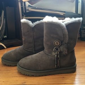 **SOLD*** UGG Gray Boots with Charm